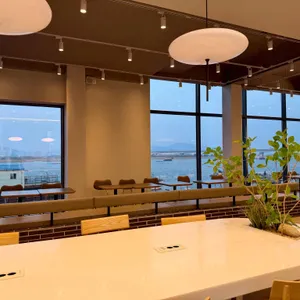 할리스 대표 사진