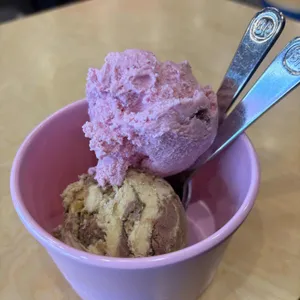 배스킨라빈스 대표 사진