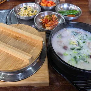 바우네나주곰탕 사진