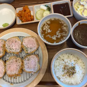 정성카츠 사진