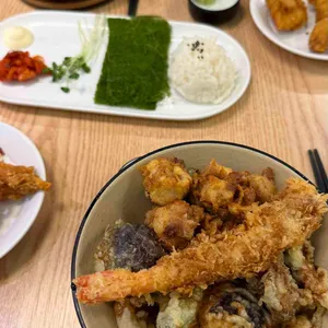 크레이지카츠 사진