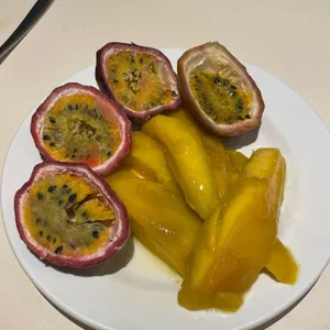 애슐리 퀸즈 대표 사진