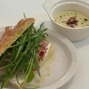 오드버드올리버 사진