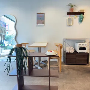 휘어 대표 사진