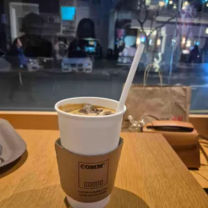 컴컴베이커리카페 대표 사진