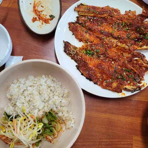 서삼능보리밥 대표 사진