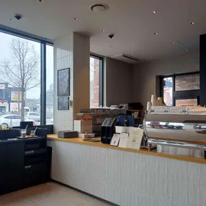 폴바셋 대표 사진