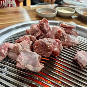 동수원소금구이 사진 1