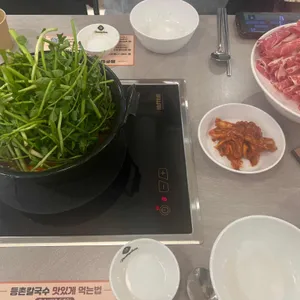 등촌샤브칼국수 대표 사진