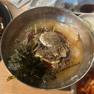 숯칼 선릉손칼국수 대표 사진