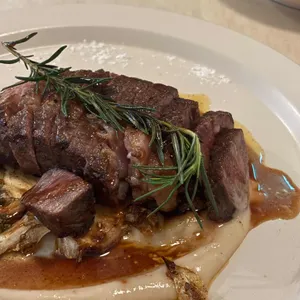 레스팅 대표 사진