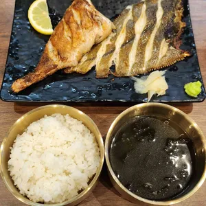 정백어가 블랙 사진 1