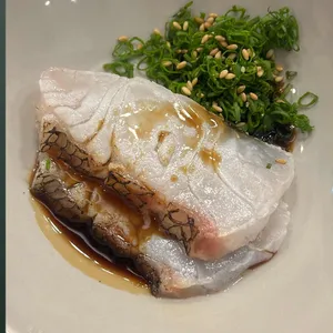 어진 대표 사진