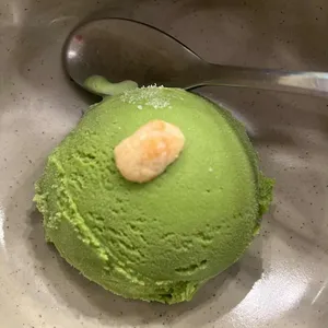 어진 대표 사진