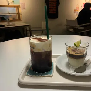 쉘터커피로스터스 사진 1