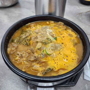 뼈대있는해장국감자탕 사진