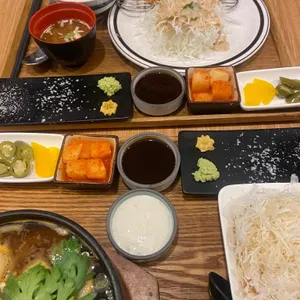 쉼표카츠 대표 사진