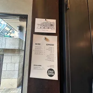 스트럿커피 리뷰 사진