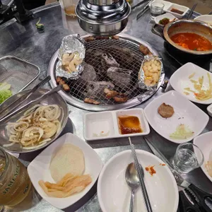 숯불통삼겹 대표 사진