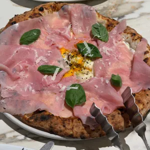 다로베 대표 사진