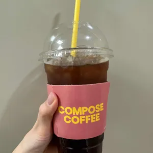 컴포즈커피 사진