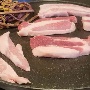 간판없는삼겹살 사진