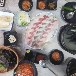 섬진강횟집 사진 1