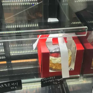 러스트앤포그 리뷰 사진