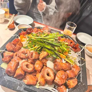 오두막창 사진