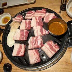 초필살돼지구이 사진 1