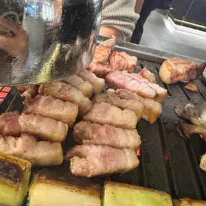 임금돼지 사진 1