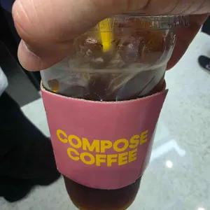 컴포즈커피 사진