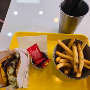 버거앤프라이즈 사진