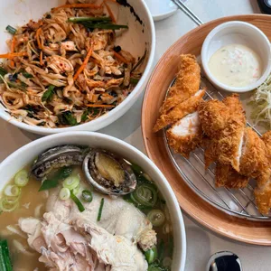 계절닭칼국수 사진