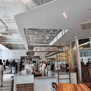 베통 바이 멜로워 대표 사진