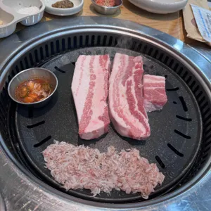 맛찬들왕소금구이 대표 사진