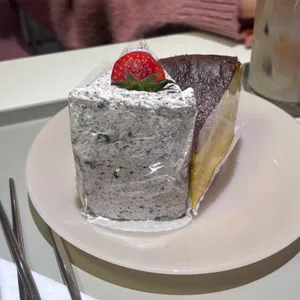 인터랙트 대표 사진