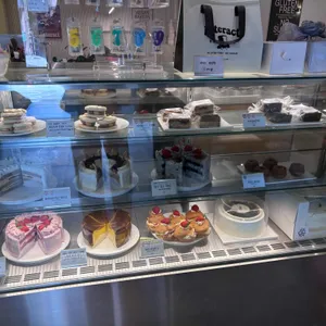 인터랙트 리뷰 사진