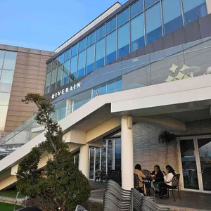 리버레인 대표 사진