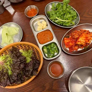 욱이족발 사진 1