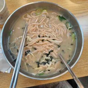 교동닭칼국수 사진 1