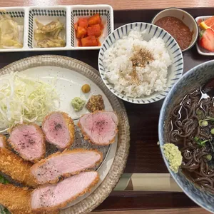 공들인 대표 사진