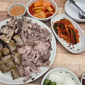 탑골순대국 대표 사진