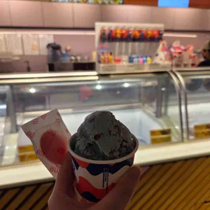 배스킨라빈스 대표 사진