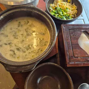 엄용백 돼지국밥 사진