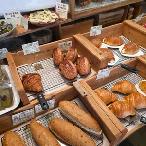 얼터너티브 로스터리& 베이커리 사진 1