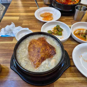 이우철한방누룽지삼계탕 사진 1