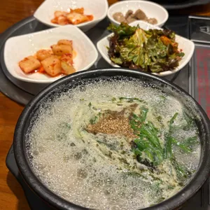 통영돌문어보쌈 사진 1