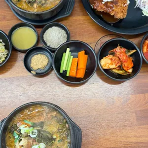 금강산감자탕 대표 사진