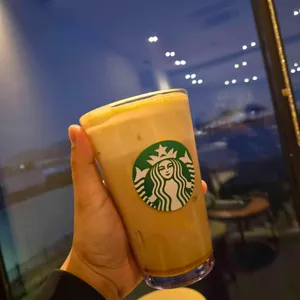 스타벅스 사진 2